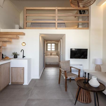 Frescoes Luxury Suites By Kb Hospitality 梅萨雷亚 外观 照片