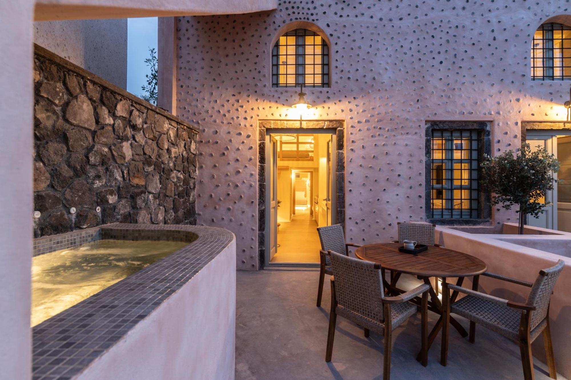 Frescoes Luxury Suites By Kb Hospitality 梅萨雷亚 外观 照片